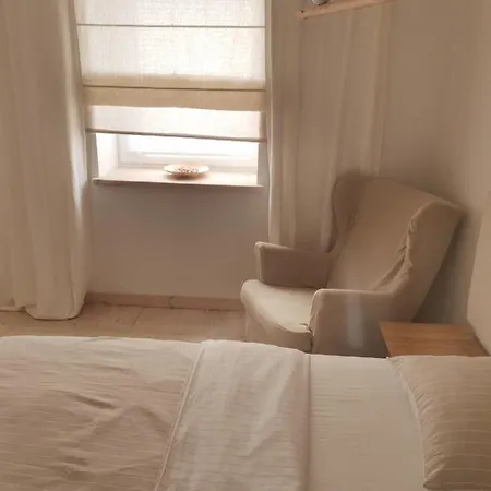 Apartament Motyl Lub Z Lazienka