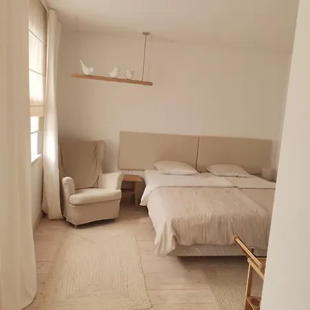 Motyl Lub Z Lazienka - Bez Aneksu, Prosze Wybrac Wlasciwy Lokal * 바이톰