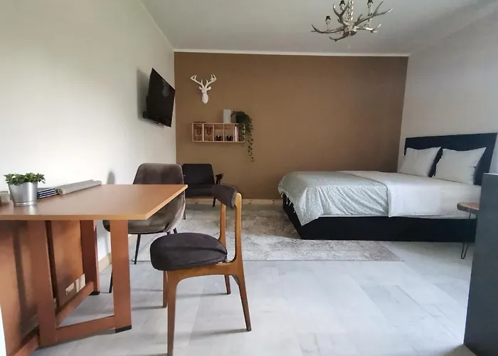 Motyl Lub Z Lazienka - Bez Aneksu, Prosze Wybrac Wlasciwy Lokal * Μπίτομ