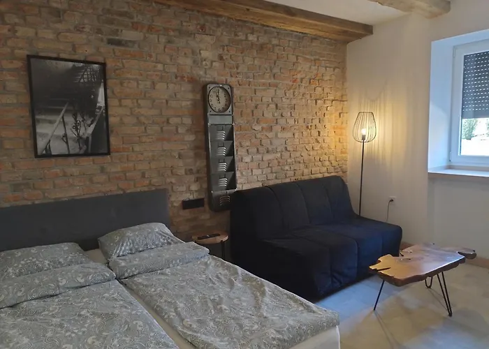 Motyl Lub Z Lazienka - Bez Aneksu, Prosze Wybrac Wlasciwy Lokal Διαμέρισμα Μπίτομ