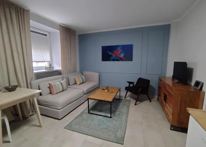 Motyl Lub Z Lazienka - Bez Aneksu, Prosze Wybrac Wlasciwy Lokal * Μπίτομ